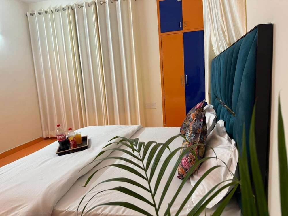 Нойда: Hotel Grand Omasha