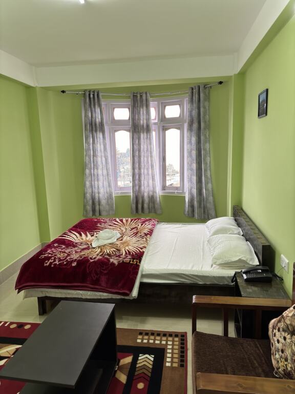 Таванг: Hotel Vivid Tawang