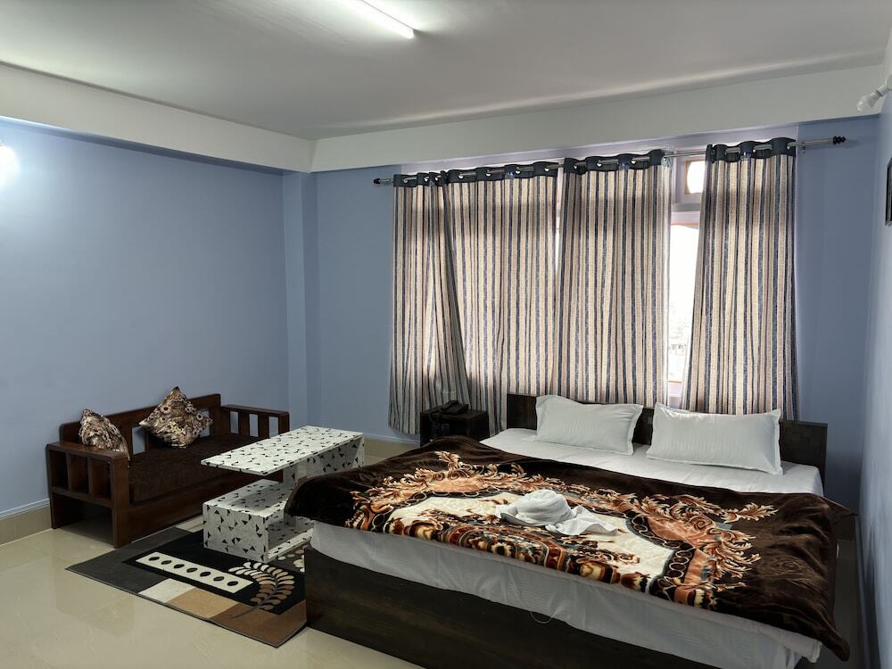 Таванг: Hotel Vivid Tawang
