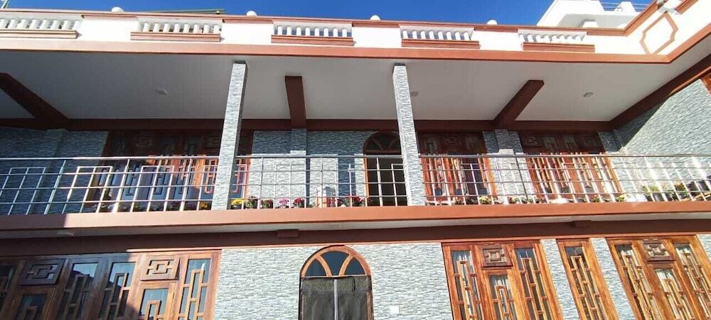 Таванг: Hotel Vivid Tawang