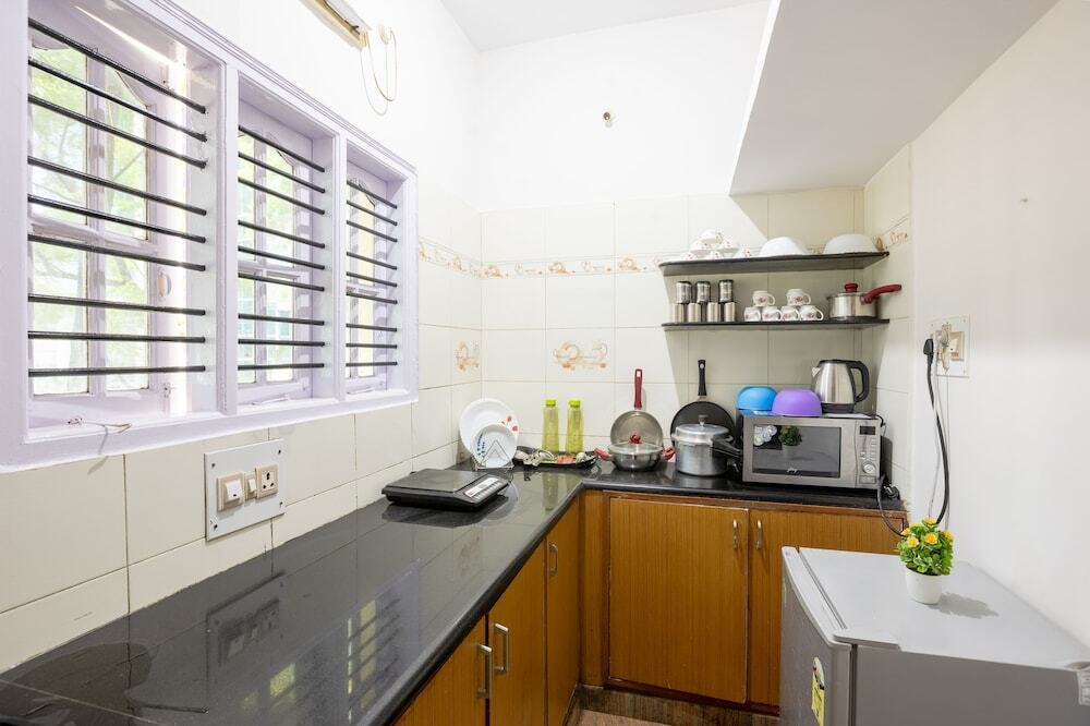 Бангалор: Shree Miththam Apartment