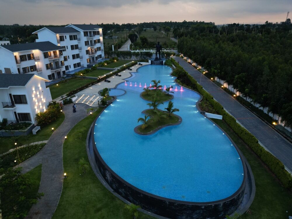 Thavarekere: Sportico Resort Bangalore