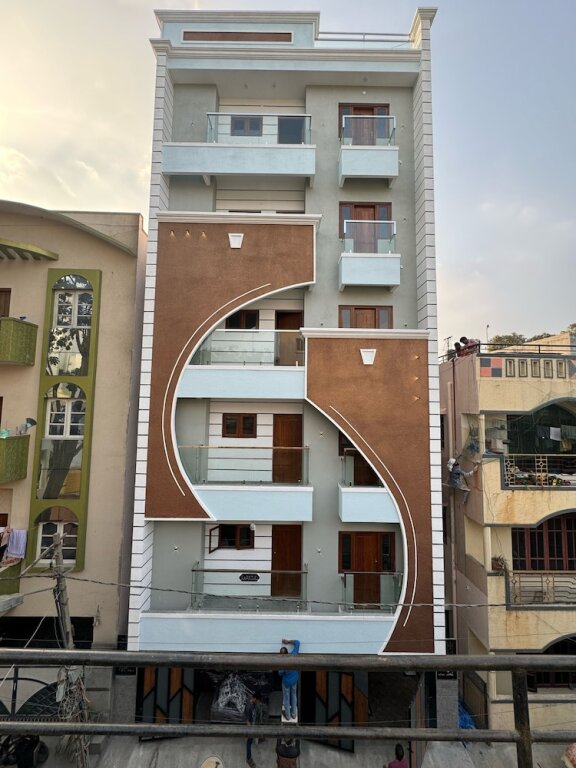 Бангалор: RZ Residency
