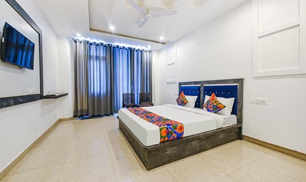 Дхарампур: Fabhotel The Micky House