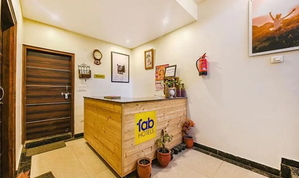 Дхарампур: Fabhotel The Micky House