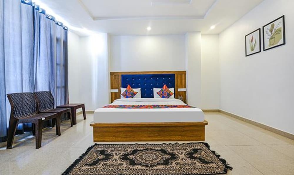 Дхарампур: Fabhotel The Micky House