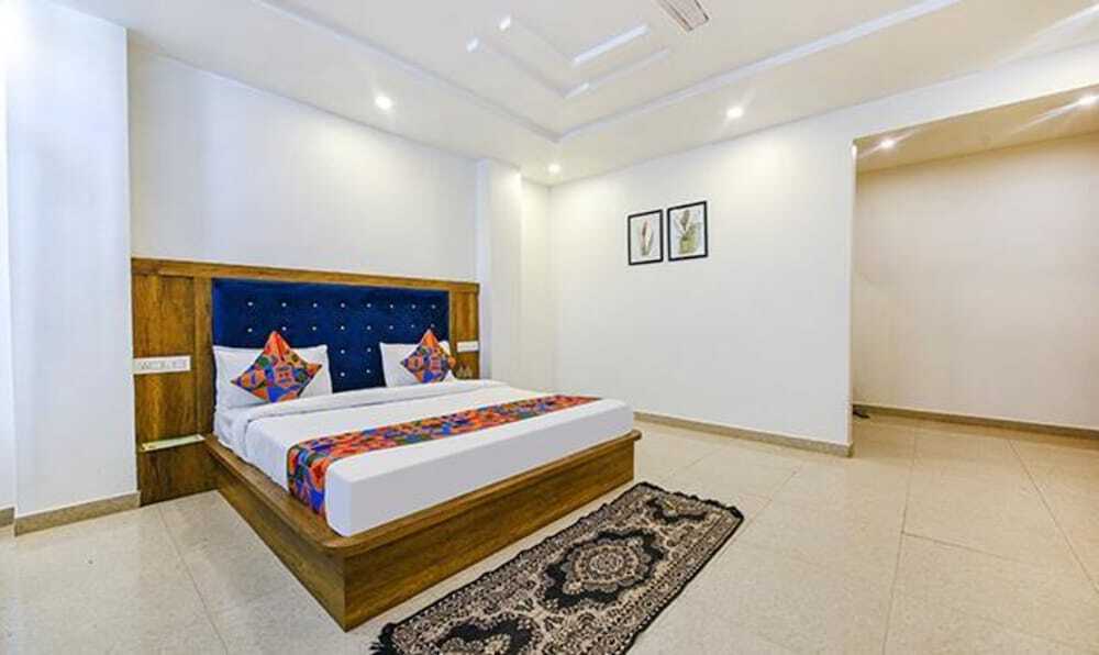 Дхарампур: Fabhotel The Micky House