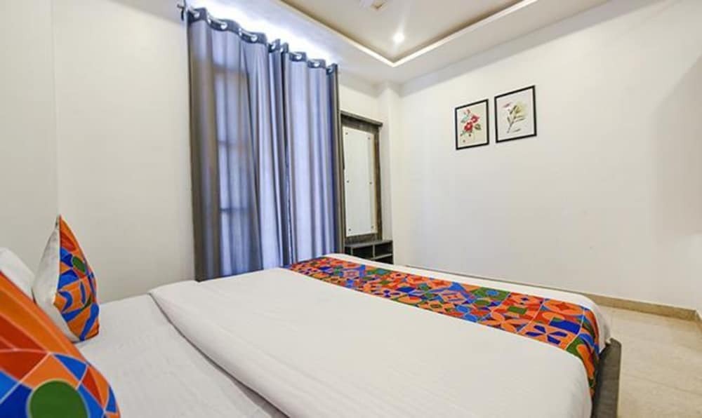 Дхарампур: Fabhotel The Micky House