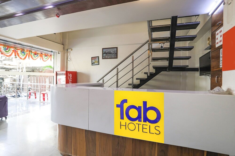 Нашик: Fabhotel City Palace I