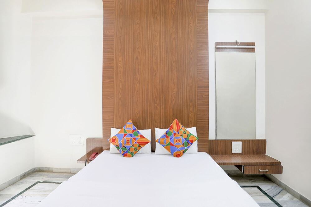 Нашик: Fabhotel City Palace I
