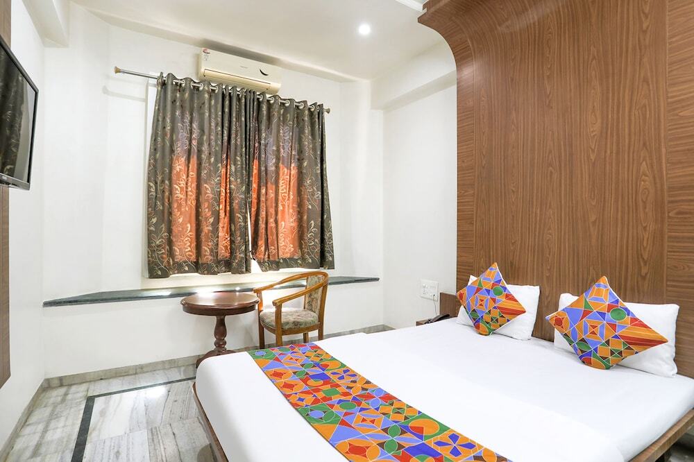 Нашик: Fabhotel City Palace I