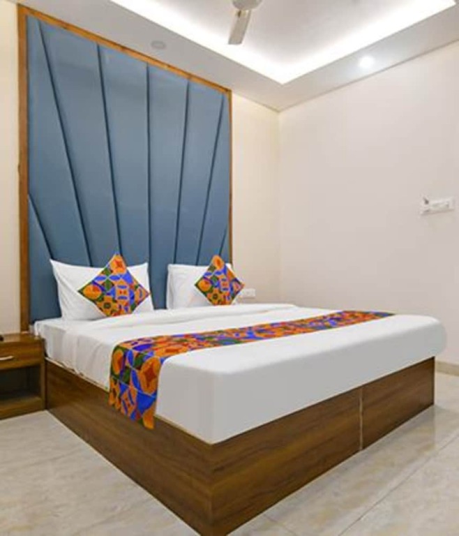 Индаур: Fabhotel One Stay