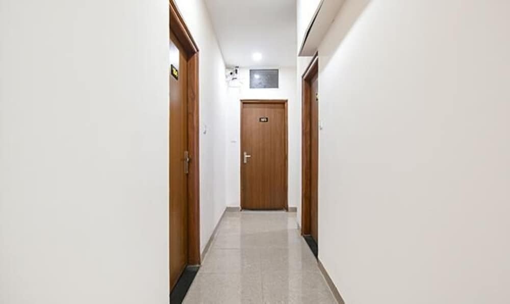 Индаур: Fabhotel One Stay