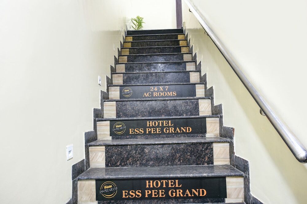 Мохали: Fabhotel Ess Pee Grand