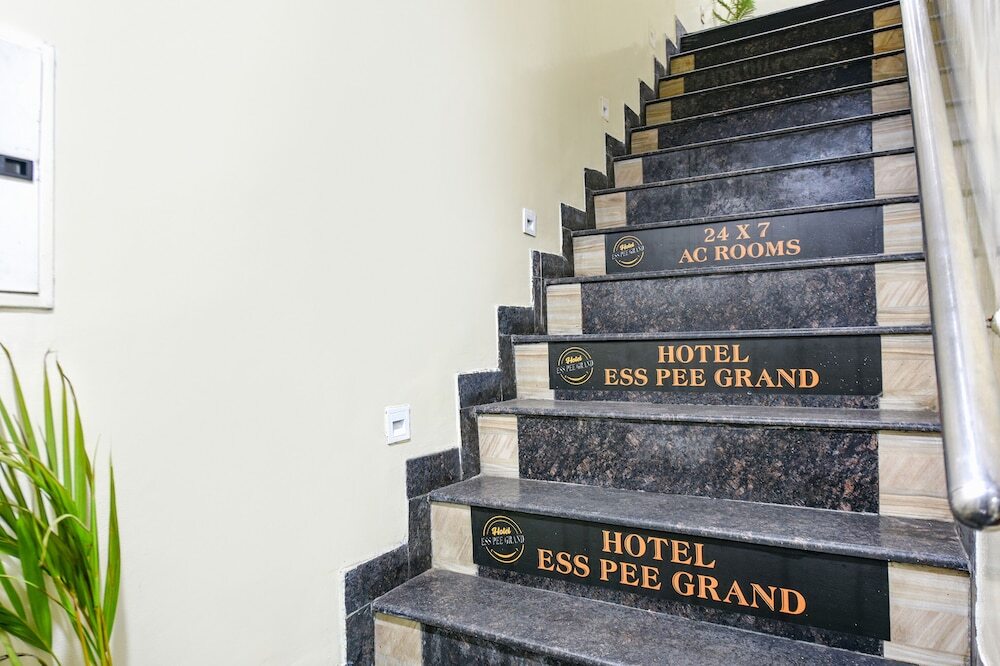 Мохали: Fabhotel Ess Pee Grand