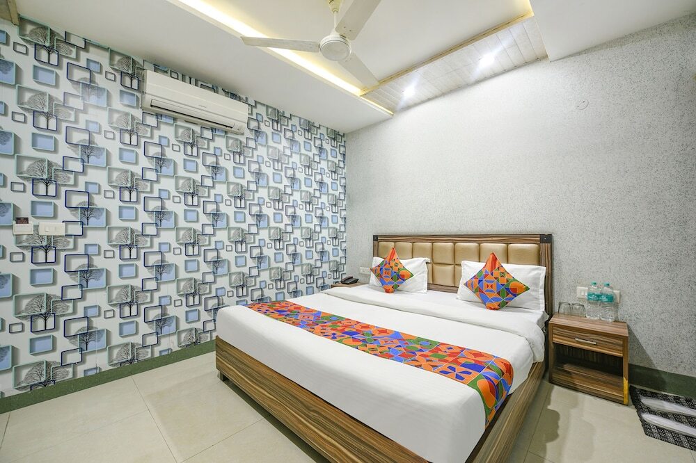 Мохали: Fabhotel Ess Pee Grand