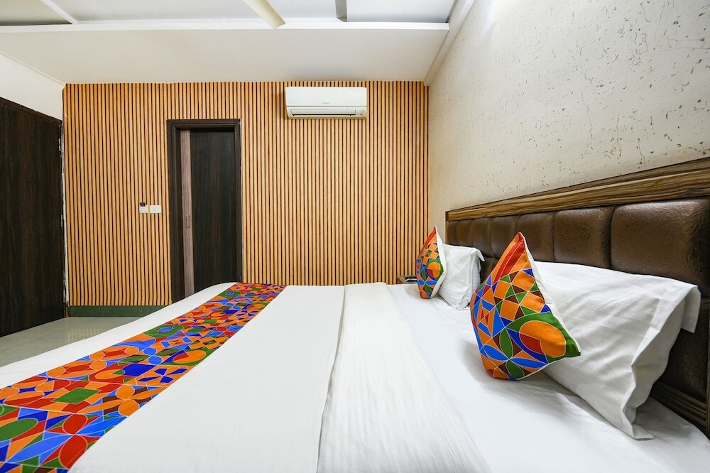 Мохали: Fabhotel Ess Pee Grand