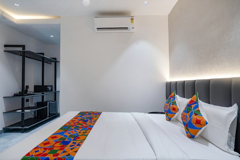 Хидерабад: Fabhotel Prime Cloud 5 Studios