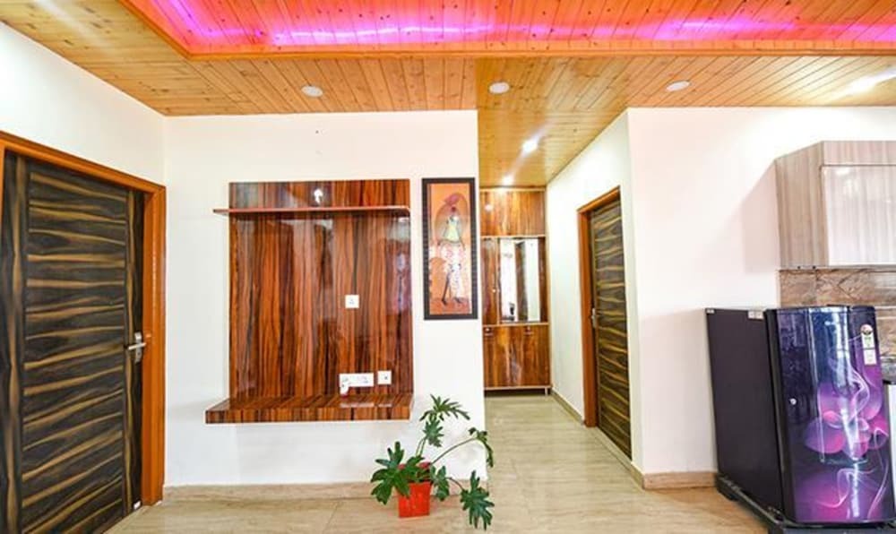 Дхарампур: Fabhotel The Kasauli Heavens