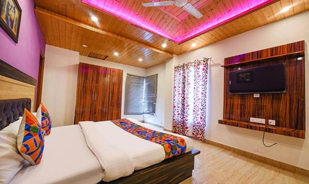 Дхарампур: Fabhotel The Kasauli Heavens