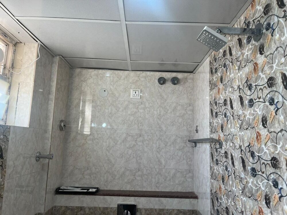 Бангалор: Avenue Suites