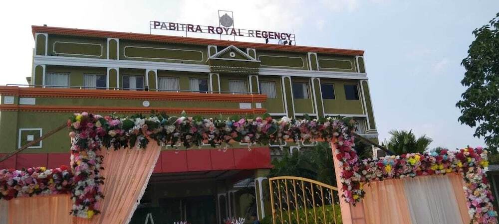 Бхубанешвар: Pabitra Royal Regency