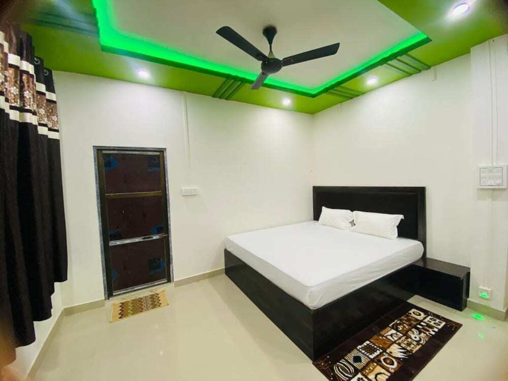 Кохора: Kaziranga Inn