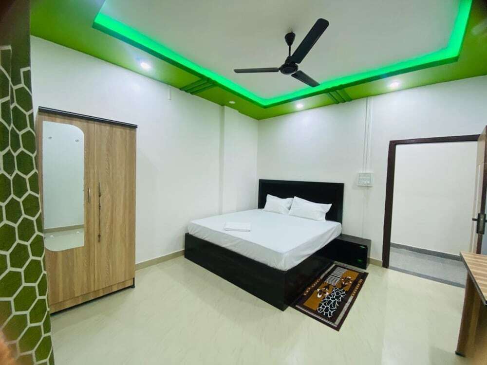 Кохора: Kaziranga Inn