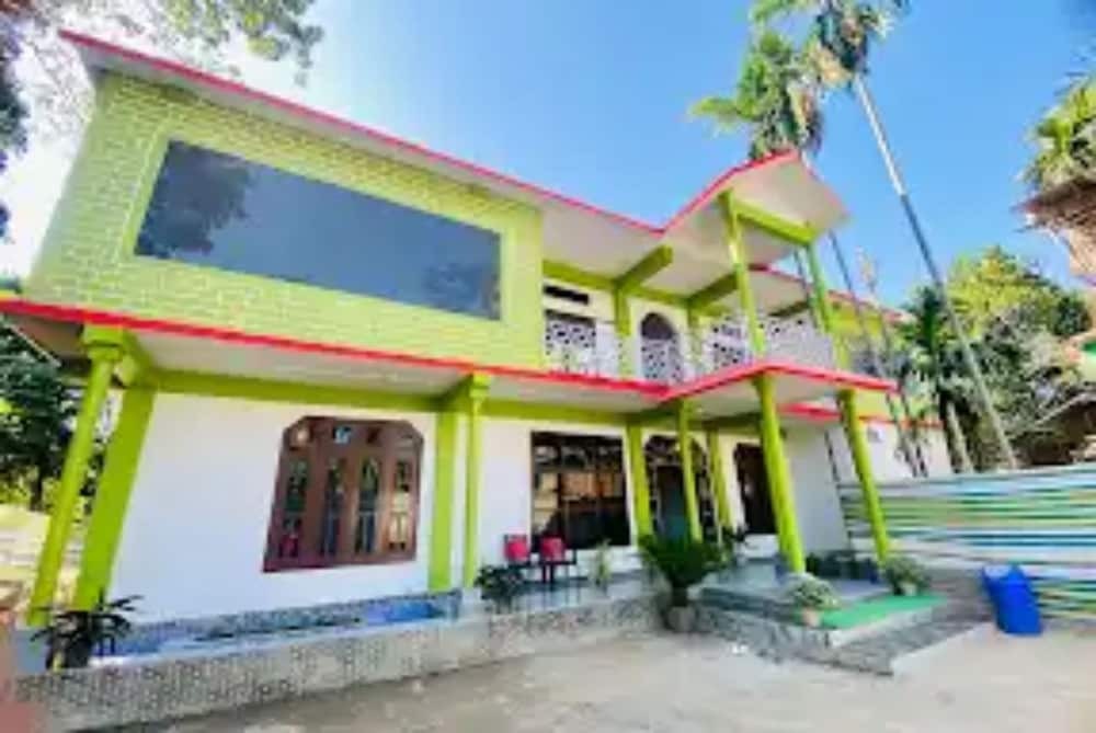 Кохора: Kaziranga Inn