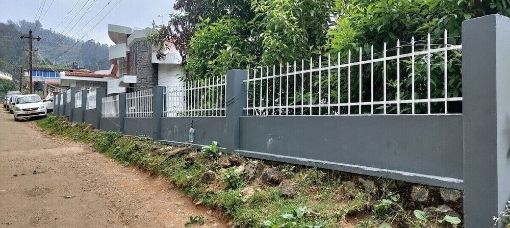 Ути: Myspace Holiday Inn - Ooty