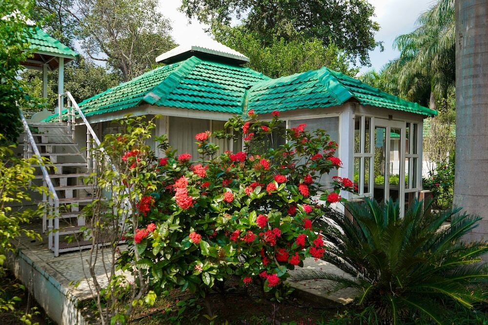 Турья: Village Machaan Resort