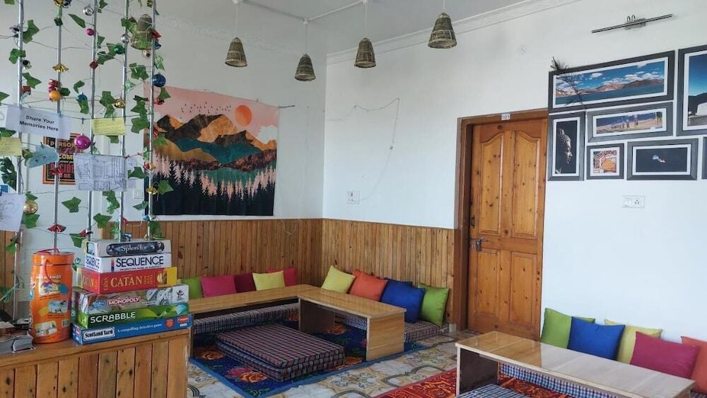 Бир: The Lost Hostels-Bir - Landing Site