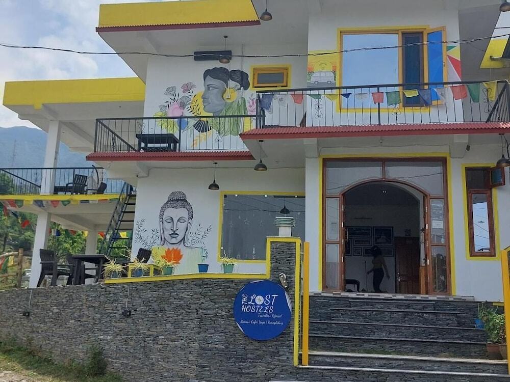 Бир: The Lost Hostels-Bir - Landing Site