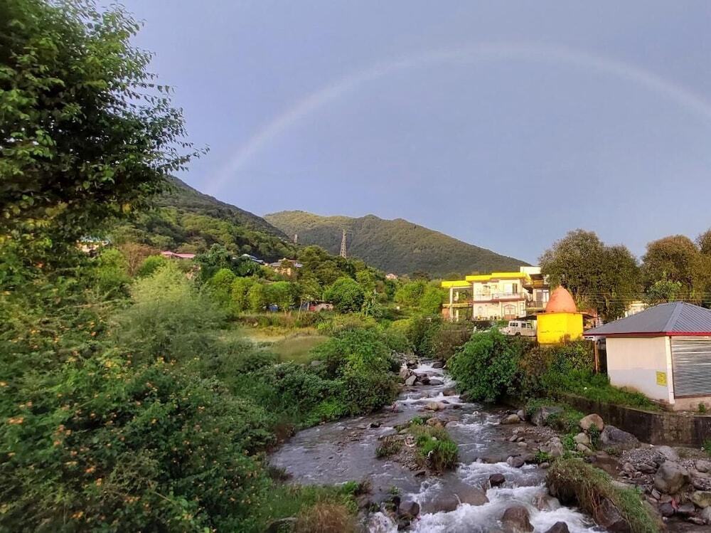 Бир: The Lost Hostels-Bir - Landing Site