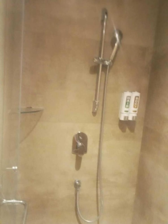 Дехрадун: Sapphire Sky Hotel