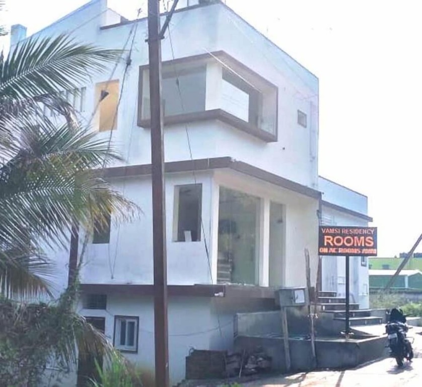 Палани: Hotel Vamsi Residency