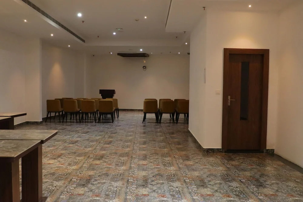 Вайпин: Hotel Seven Lights