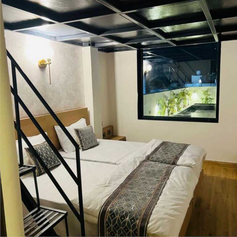 Карнал: Hotel Bliss Breeze