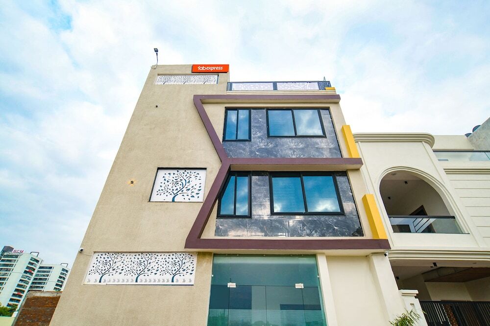 Индаур: FabHotel Dream Paradise
