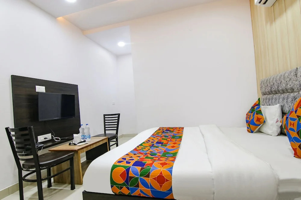 Лудхиана: Fabhotel City Stay