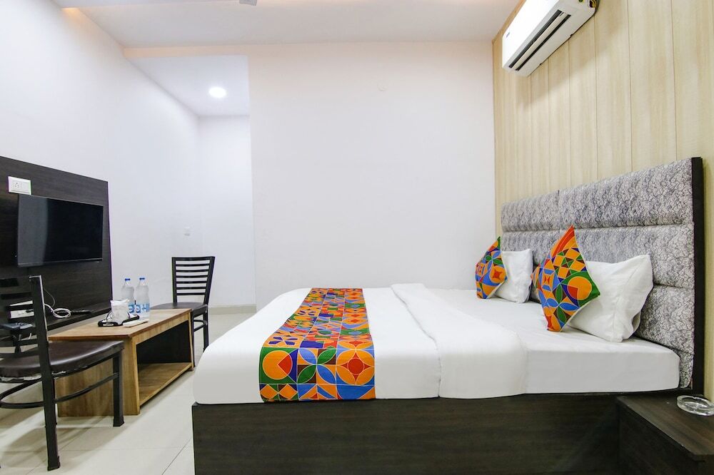 Лудхиана: Fabhotel City Stay