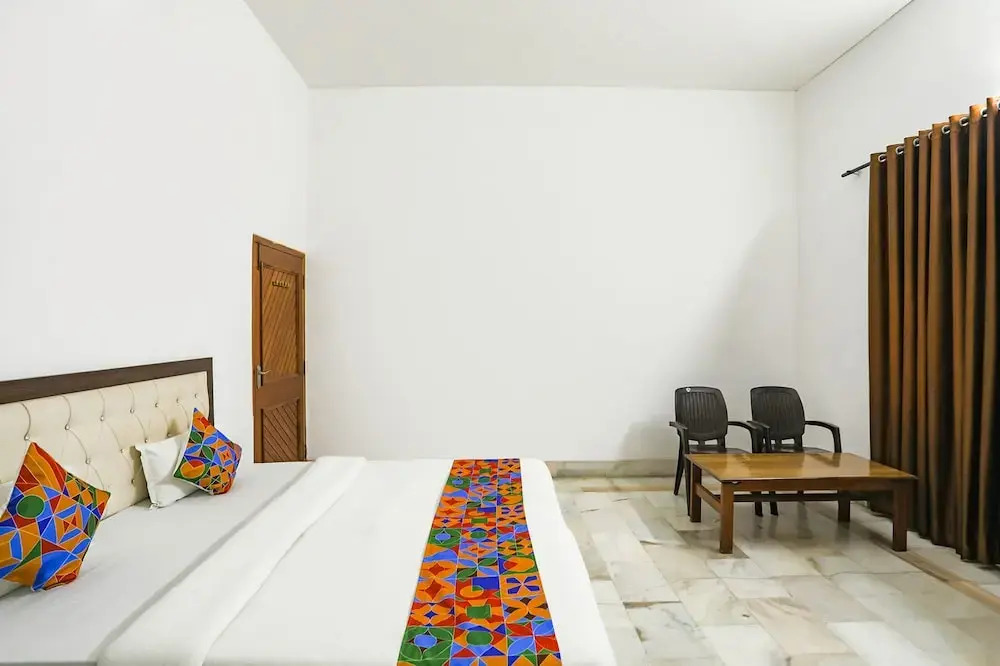 Варанаси: Fabexpress Prashansa Palace