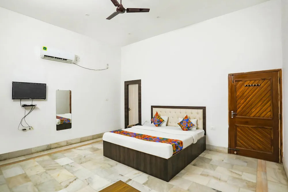Варанаси: Fabexpress Prashansa Palace
