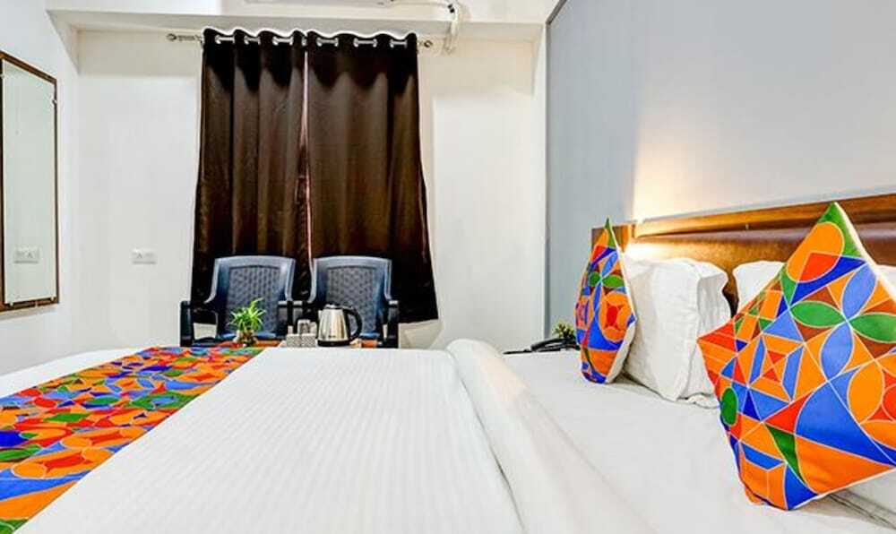 Вакад: FabHotel Ambience Executive