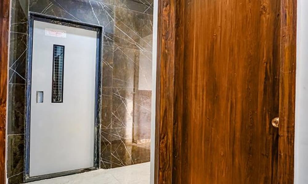Вакад: FabHotel Ambience Executive