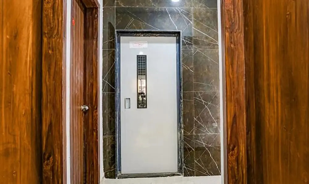 Вакад: FabHotel Ambience Executive