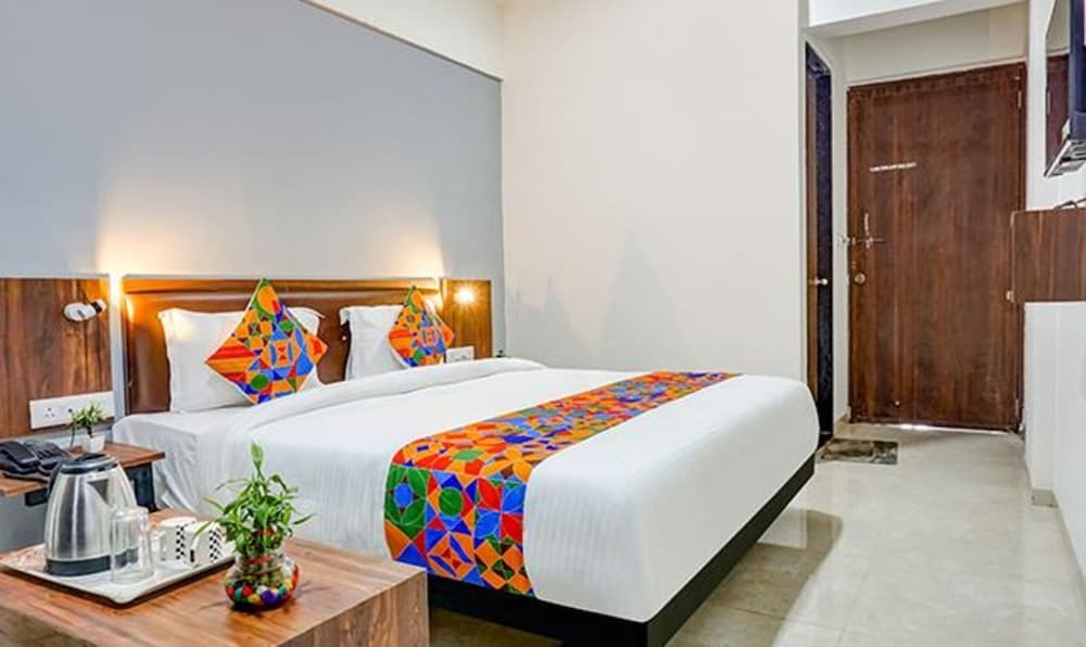 Вакад: FabHotel Ambience Executive