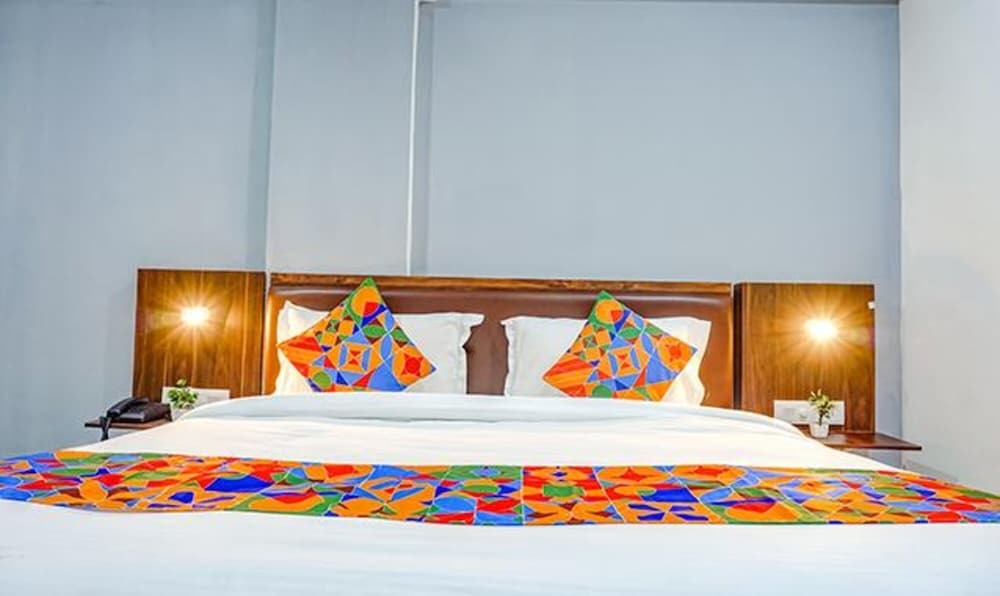 Вакад: FabHotel Ambience Executive