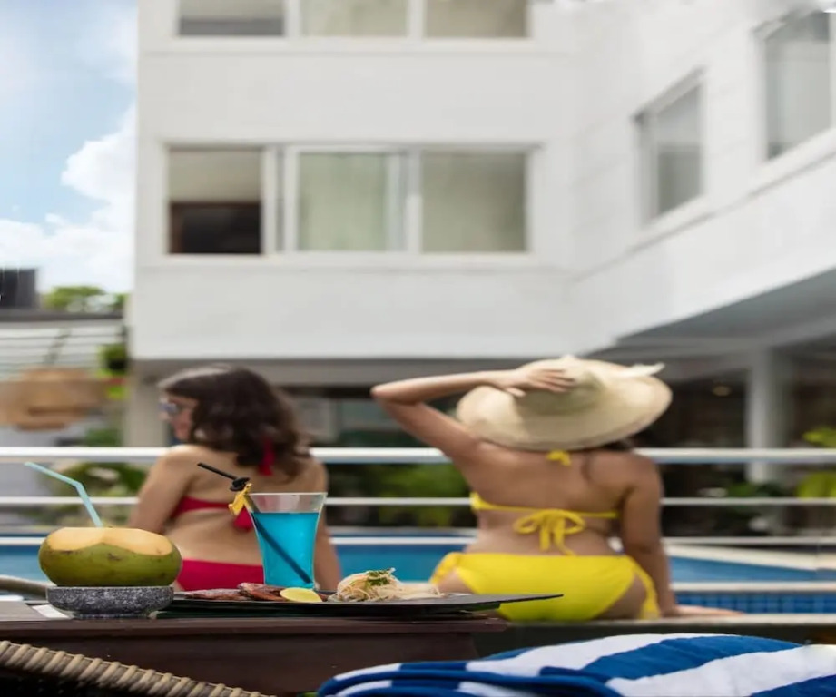 Верем: HUE GUH The Porto Candolim