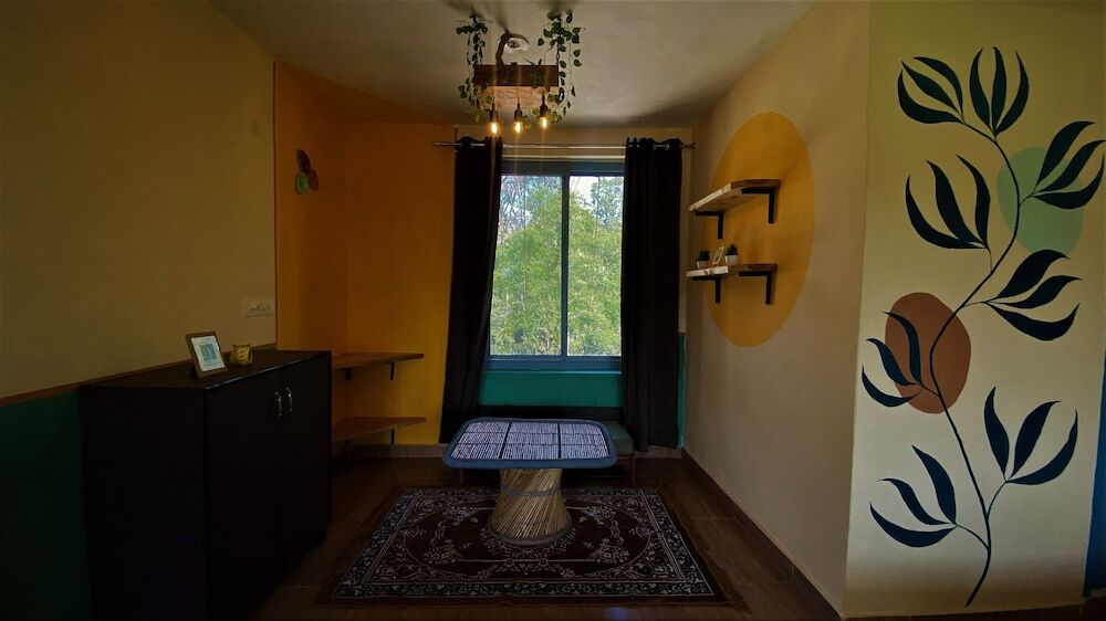 Бир: The Hidden Garden Bir